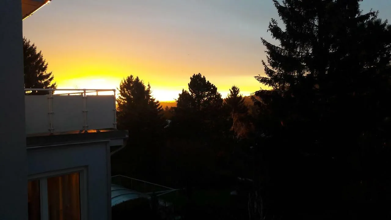 Apartment Haus Apricum - Schoen Wohnen & Gratis Parken Vienna Austria
